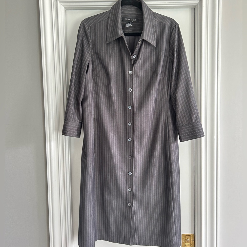 Anne Klein gray pinstripe 3/4 sleeve shirt dress. Size 14.